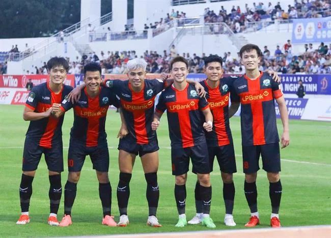 Người dùng đang đọc và đồng ý với các điều khoản chính sách mới của aw8 tải game